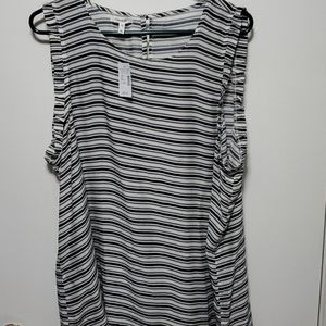Nwt XL Maurices Womans Shirt